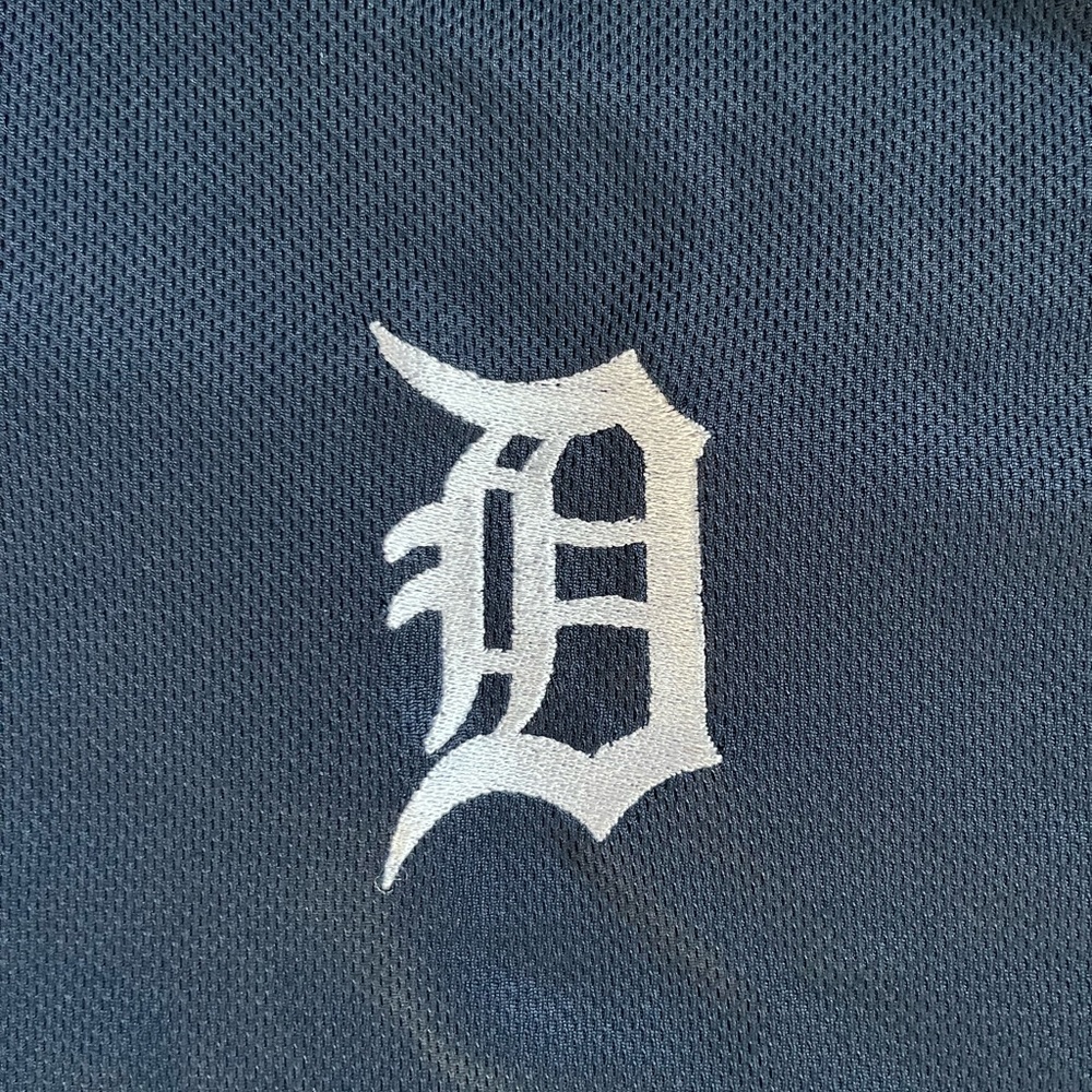 MLB Detroit Tigers Polo Shirt - Picture 3 of 4